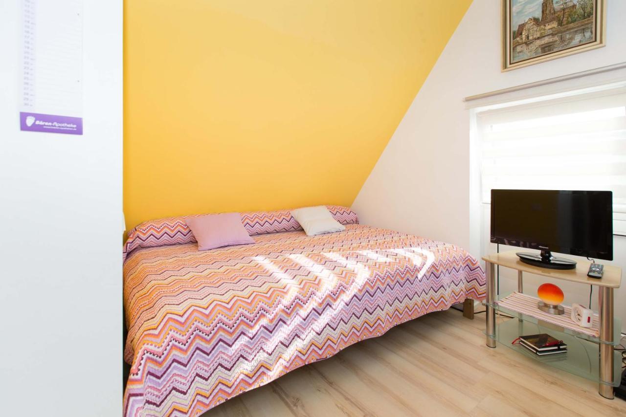 Casa Felicitas - Ferienwohnung & Studio Мёнезе Экстерьер фото